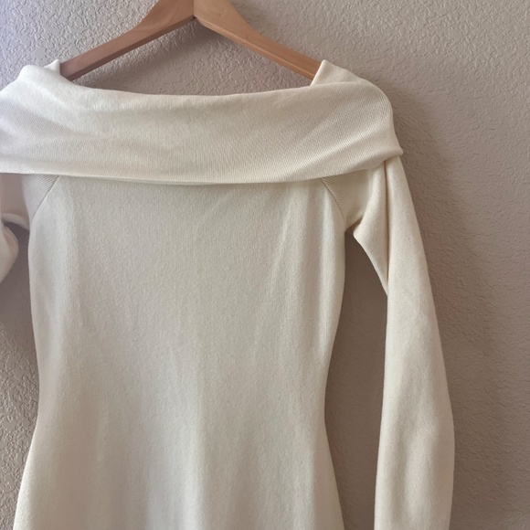 Merokeety Off the Shoulder Long Sleeve Cream Midi Dress - Picture 4 of 10